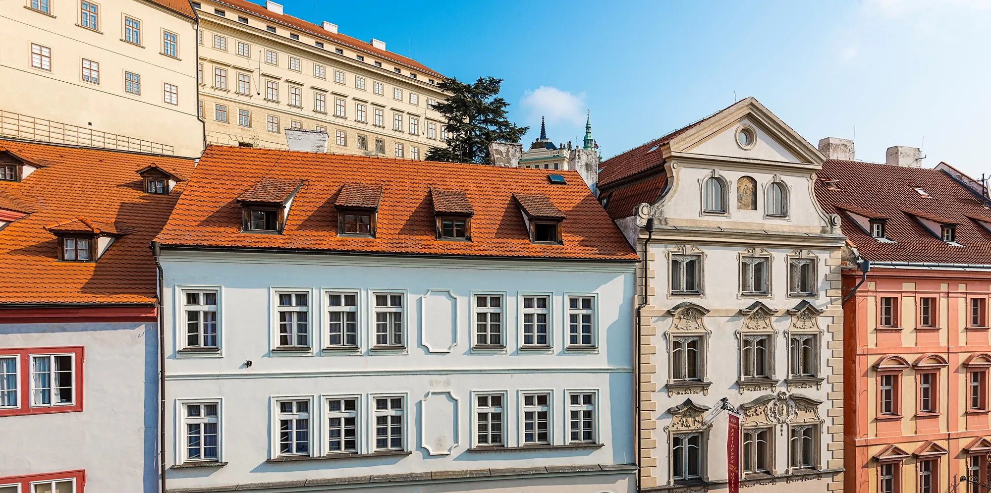 Exteriér Boutique Hotel Green Lobster v Nerudově ulici